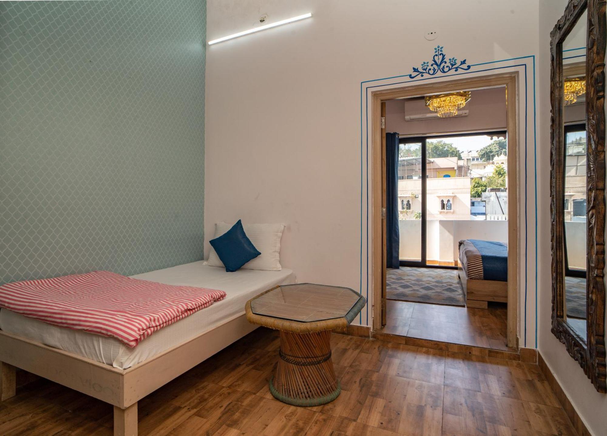 Footprint Hostel Удайпур Екстер'єр фото
