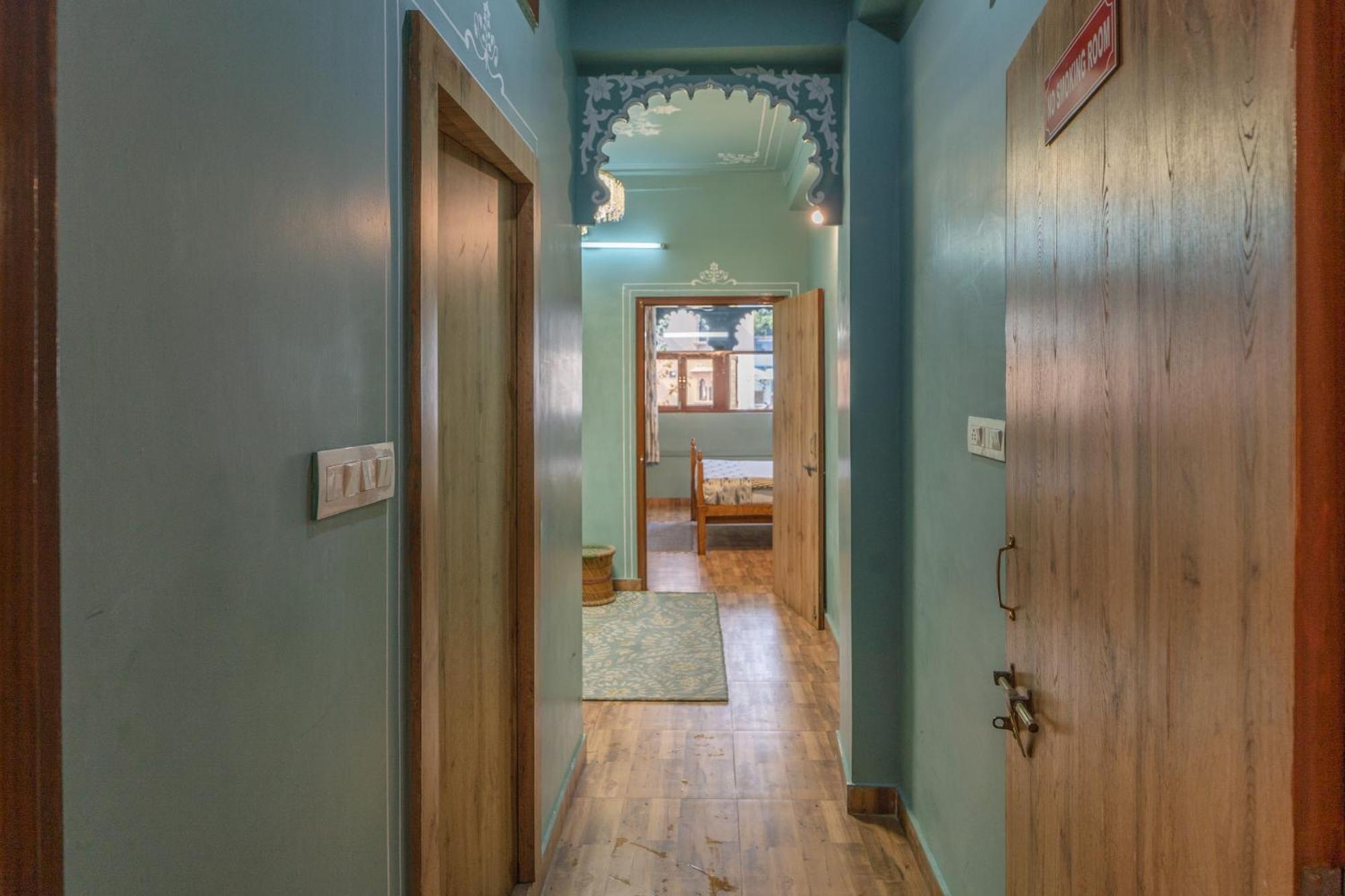 Footprint Hostel Удайпур Екстер'єр фото