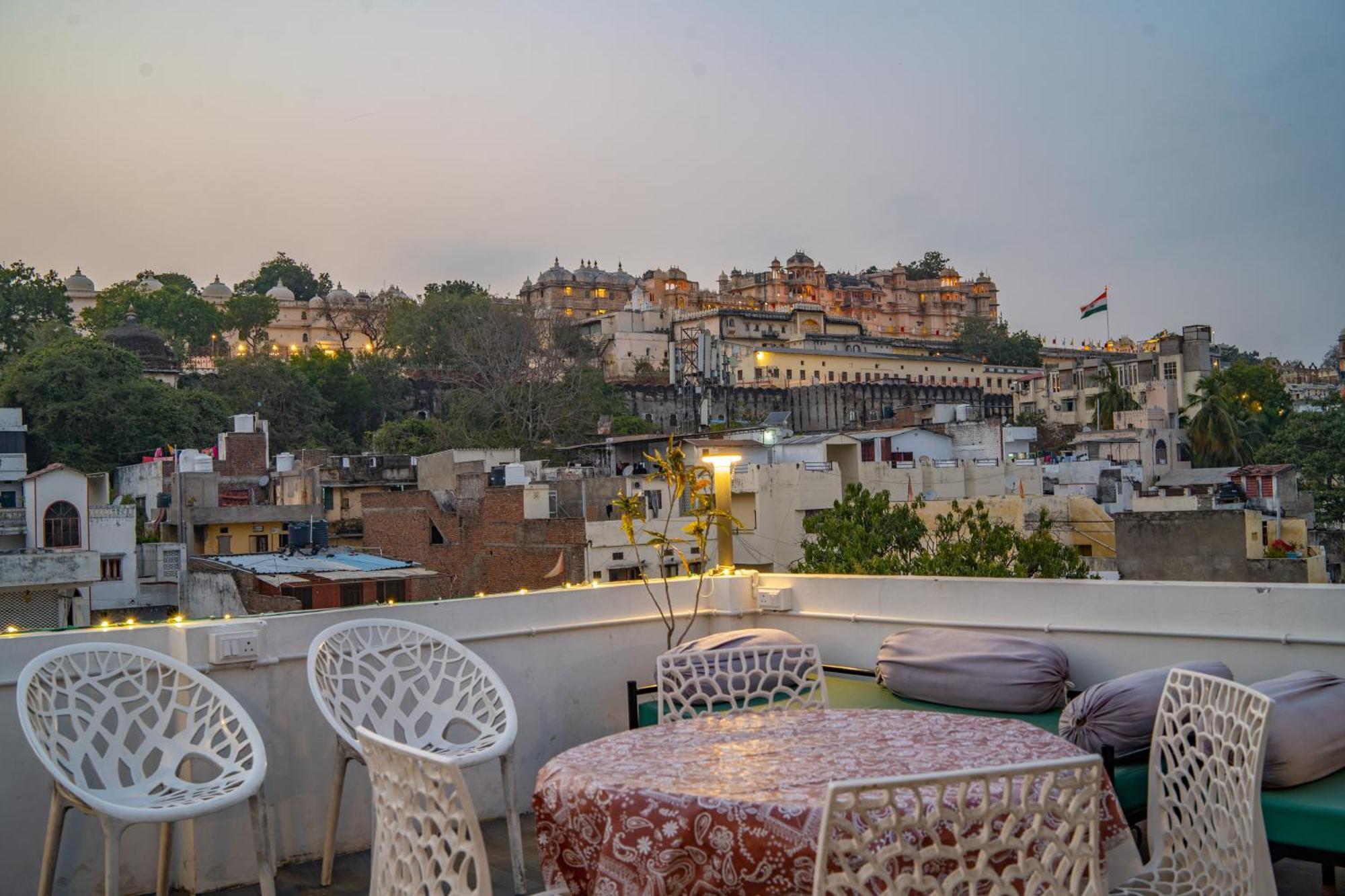 Footprint Hostel Удайпур Екстер'єр фото